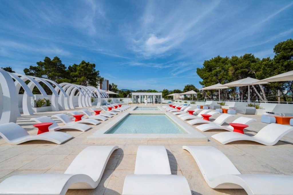 THB Naeco Ibiza hotel adults only en España